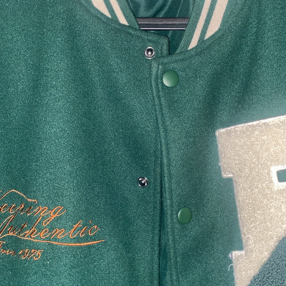 Zara - Picture 4 of 4